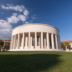 Day Timelapse • Fine Arts Gallery in Zagreb