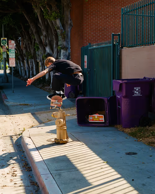 Item #103337611933110337448161440806560268112476320183319594419260887128545297432577 Media