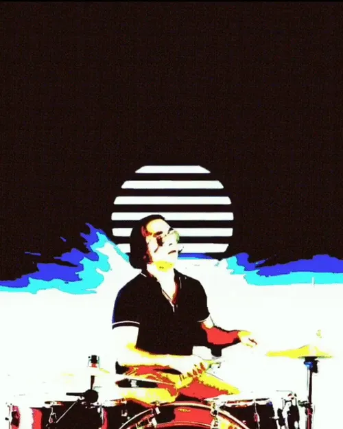 Item #82240568285657350094227215945383554357299527627697379729905397821227795480577 Media