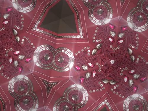 Item #69376820955182207634374405090115864776049539168882178084902512108715724767233 Media