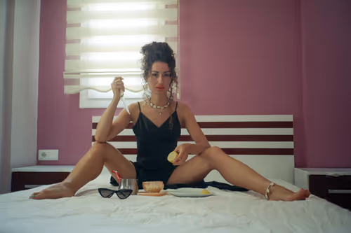 Item #108114342104392653736314500859474189257367411327069604905681252966631177453569 Media