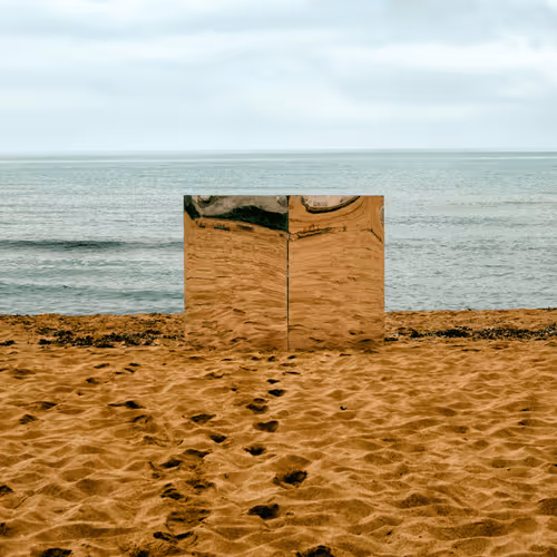 Item #77420488806397133330525240221901748923623733359161899369760968670934305079297 Media