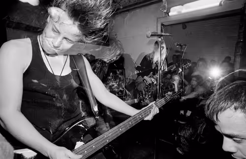 Item #24460042610638516058947371250238633898033226268786963695065259071530321575937 Media