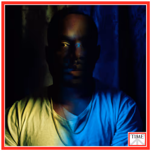 Item #99707506381095622123001165646892513100303268977477032461907971288322860384257 Media