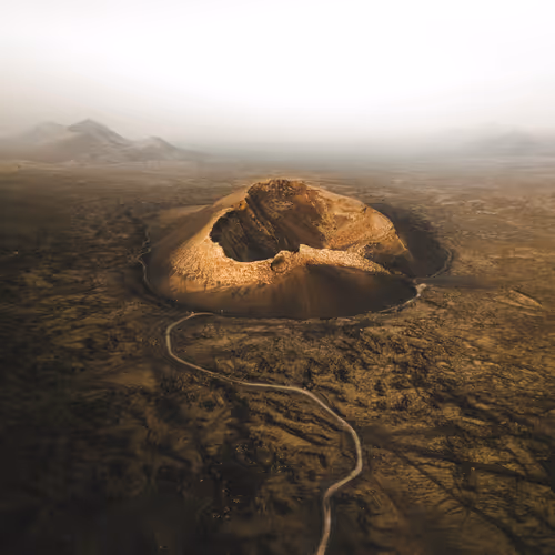 # 2 - Volcán El Cuervo