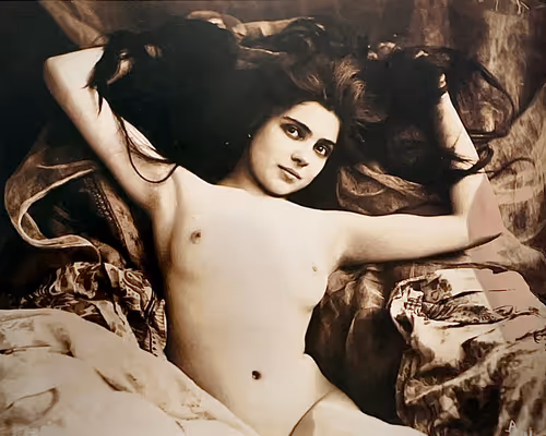 Item #61506933017025077700530557016983025704437525597845185547692606835553254506497 Media