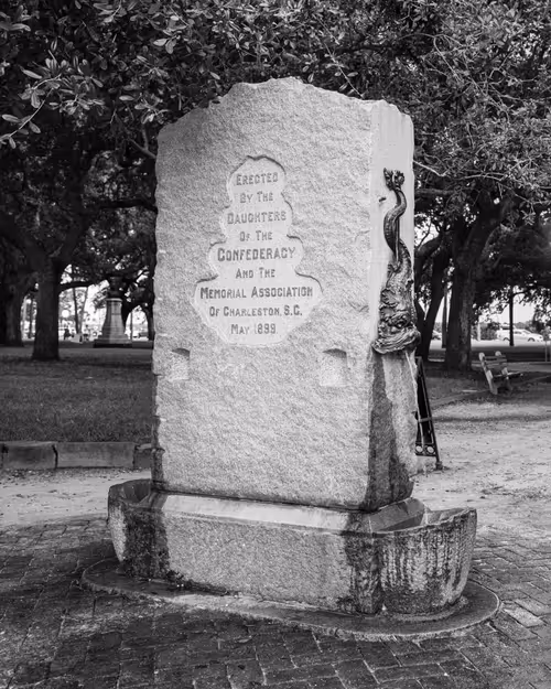 Item #10691109686083431502166818963425883962656955232587770388242978715192059232257 Media