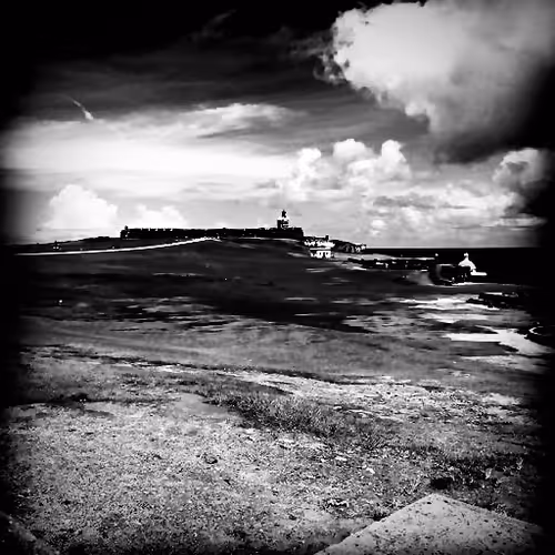 Item #19841423673673061120678522492980359232702795421164906781459419153696859095041 Media