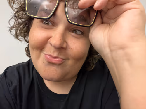 Item #96980589418241390712147429187600573707243645183759256686646524297594703708161 Media