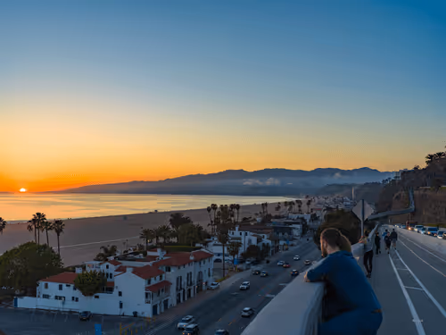 Item #62617397375757312297803897609954755559227699621957103885912270298899462225921 Media