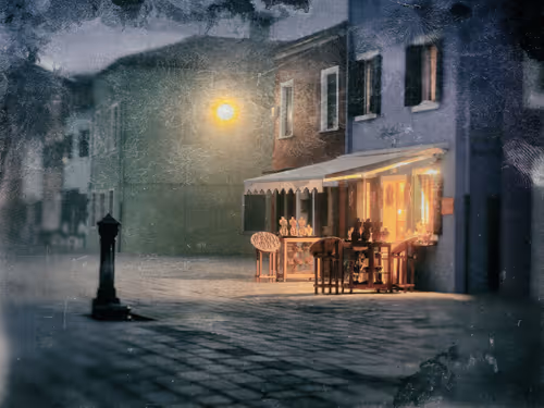 Item #76760594935064454251829113996962230117442052762635456780671601420169593749505 Media