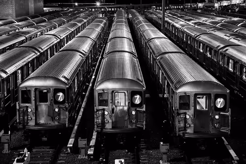 Item #110852837445052671113376188550591799335850901857151089489858941720021144961025 Media