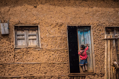 Item #50027882237522295676960542276708360859068113986169674979910834114212910858241 Media