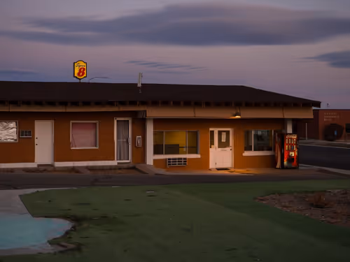 Item #77612435889549989959633814934000977317248207544468655990569008369795858432001 Media