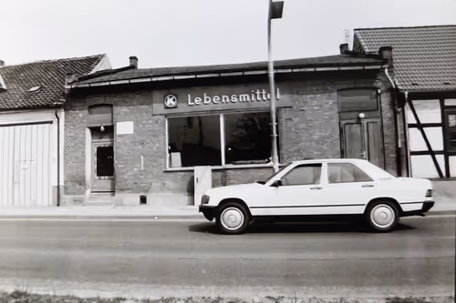 Item #105615228091736436910695968411395425794565690672177444720291627145880194252801 Media