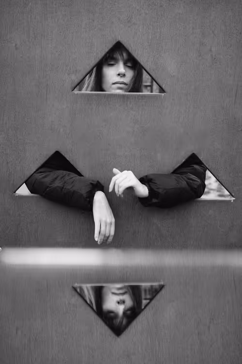 Item #80429871025811185059637884652673309792751753756700706488218533806107925676033 Media