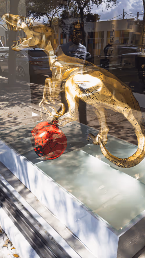 Item #1329906673436554735741479762689004721964883825291971096983776527068291923969 Media