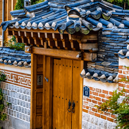 Bukchon Hanok Village POV