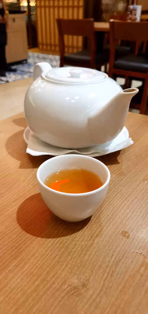 Item #45587486599812322055071502889889837694324180513747183771448819542313157001217 Media