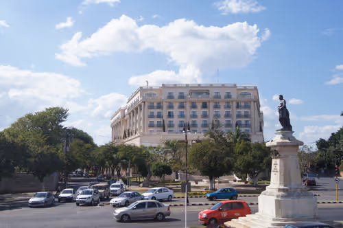 Item #40204312931910274261888319886493561627181628932808286703084245933055503499265 Media