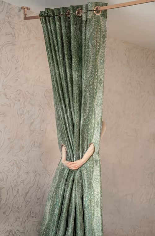 Item #66199238370220987817260704809787442862597280032429936774217036769913296912385 Media