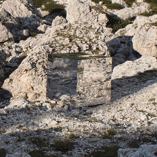 Item #77420488806397133330525240221901748923623733359161899369760968705019165540353 Media