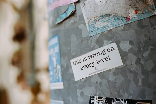 Item #19047465306348406328052946929912195757784047878238389409385033425418698358785 Media