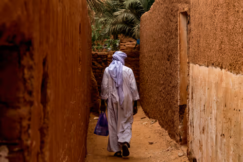 Item #105679162715773690367894814568251153202929894369313826483118647867480253399045 Media