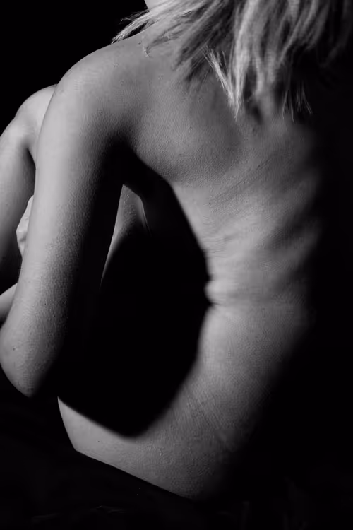 Item #109931125644720774743925664871075202306165972680174386762390863610454074195969 Media