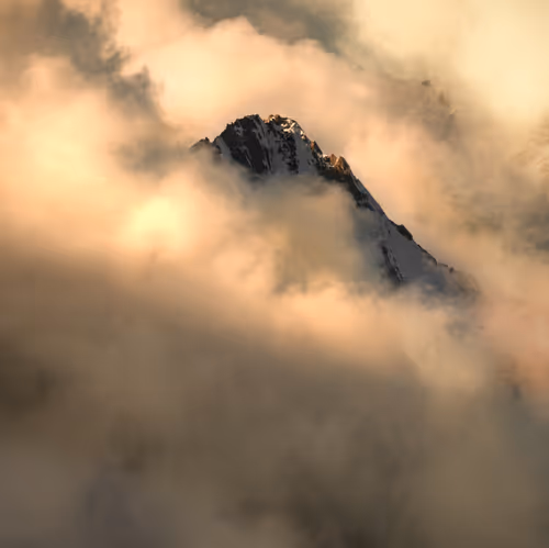 Item #9109585521216700921320633943546002484085605596253519079097704987735353196545 Media