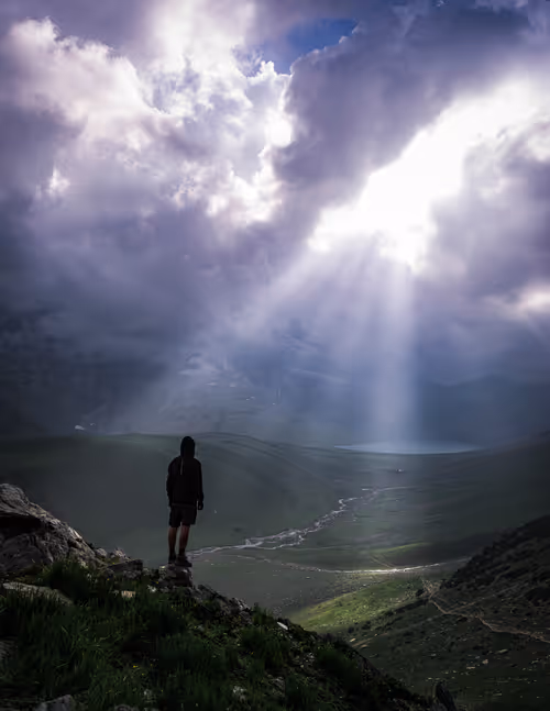 Item #106096322599603620341222276342369033024048943291878962669270680808216395251713 Media