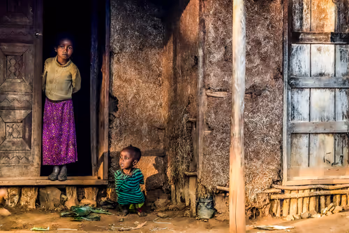 Item #50027882237522295676960542276708360859068113986169674979910834105416817836033 Media