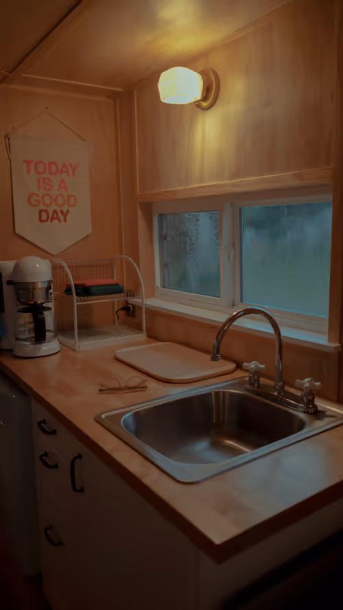 Item #258453026138406361457157939278002312642687116527241319798579301042695962625 Media