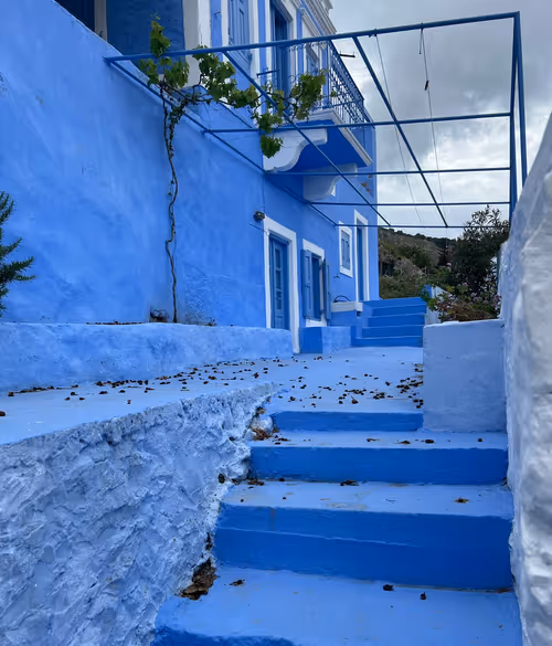 Item #27084933220052464444654272208762827039666035184275575188108591526123411603457 Media