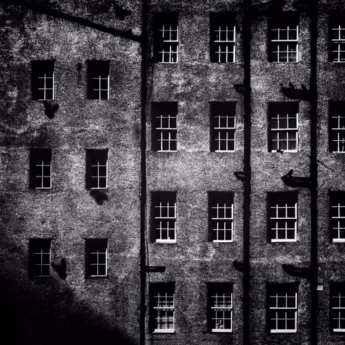#33 Achromatic World | Edinburgh Facade
