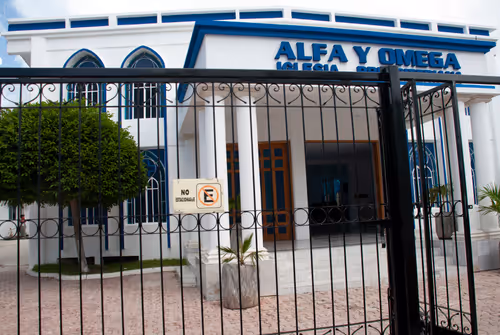 Item #59154946286010189732012368142144452370095057633127291979705499810319095037953 Media