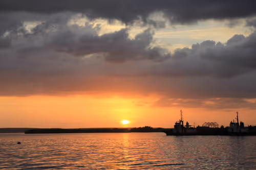 Item #81992218389182375082061007877249714838404389914539111241727743948779939692545 Media