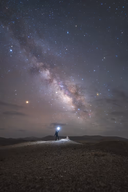 Item #9425749833926335333001150146280296056948702908253502131347533618870969434113 Media