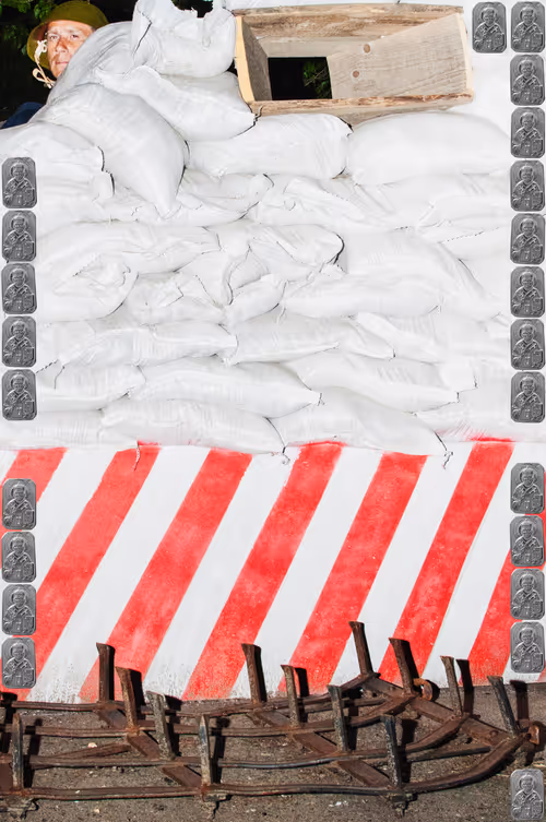 Item #50783063618441109974523990591984568140766309670330347545585606833205149696001 Media