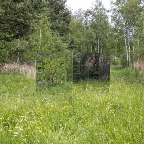 Item #77420488806397133330525240221901748923623733359161899369760968677531374845953 Media