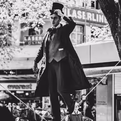 692228807633545716775757127906681102618653973765444029041337451337905864705