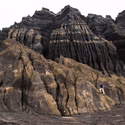 27747756409084056157885059957220218657806403906811327851959916543120848715777