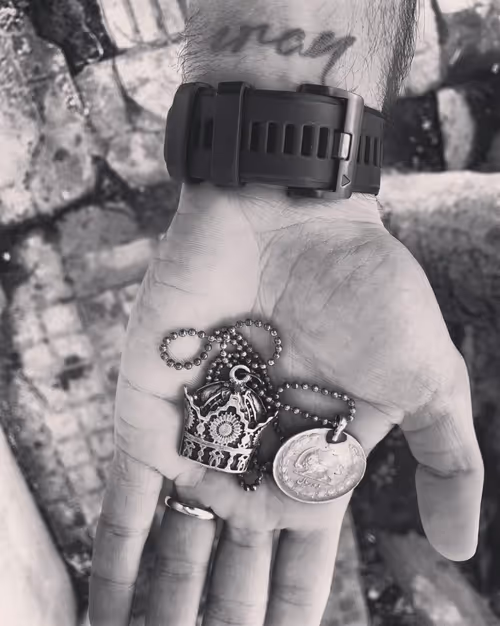 Item #29257251335577419693089521804145193887795502399506712469569503453180212543492 Media