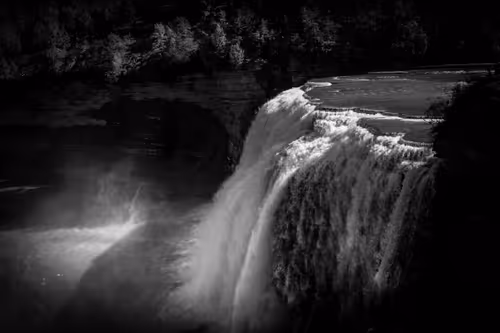 Item #75959814784190793324708169911984379127395736312846048783770068501961235234817 Media