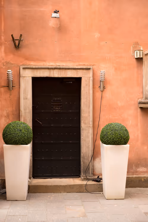 Item #77261116548373960202883784970939198987820603276791963726352965952730608697345 Media