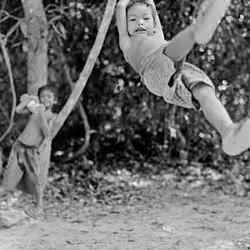 SWINGKIDS
