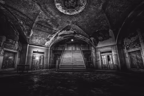 Item #75959814784190793324708169911984379127395736312846048783770068506359281745921 Media