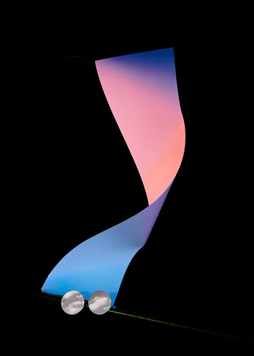 Item #30467968360351945280571718858937094864716981984802251387727797787411087360001 Media