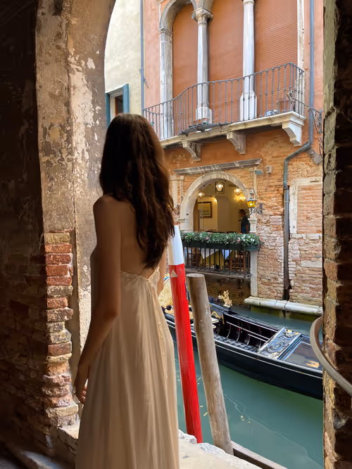 Item #10323139993650678270314992994400153857011384281653809001380231102981115740161 Media