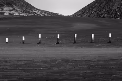 Item #97299197670576688169135242576959850036431919373710156993917717265405628645377 Media